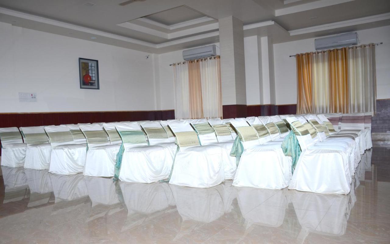 Vaishnavi Clarks Inn Buxar Екстер'єр фото
